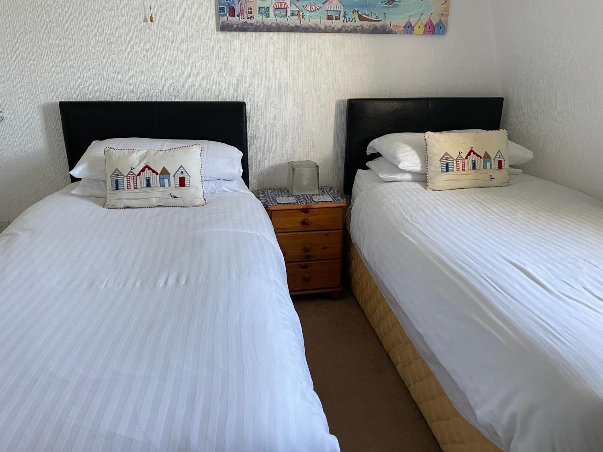 Seascape Guest House เวย์มัธ ภายนอก รูปภาพ